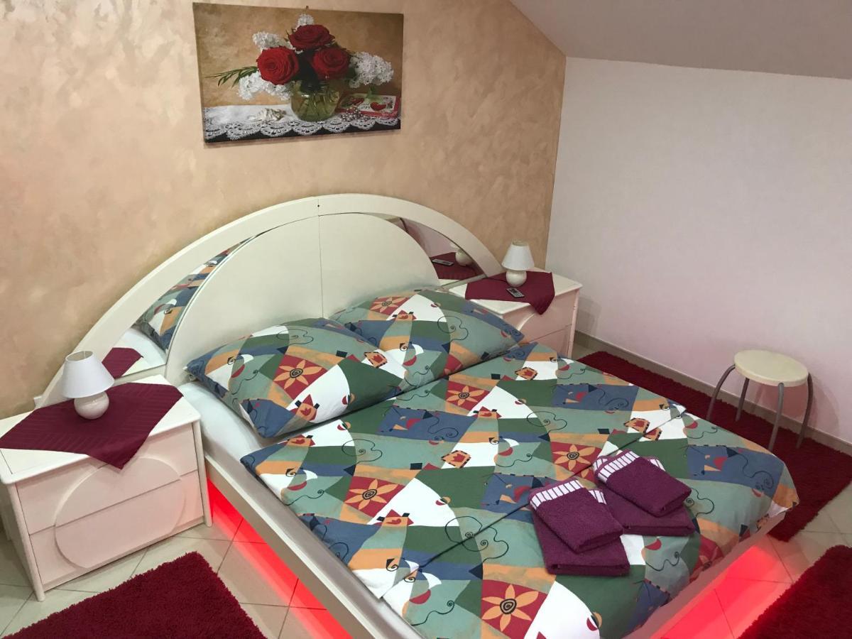 Deliblato Guesthouse Rebel מראה חיצוני תמונה
