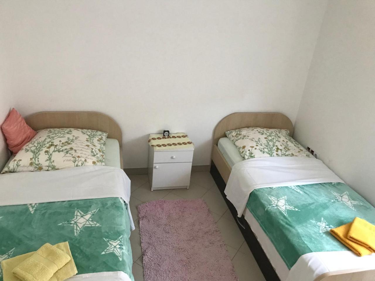 Deliblato Guesthouse Rebel מראה חיצוני תמונה